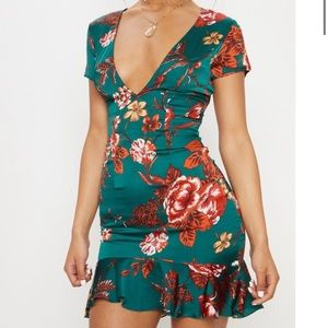 PLT emerald green criss cross back size 10